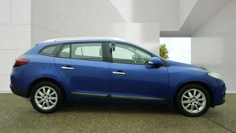 2010 RENAULT MEGANE 2010 RENAULT MEGANE