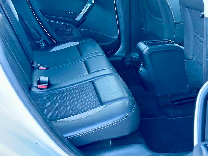 2016 PEUGEOT 2008 2016 PEUGEOT 2008