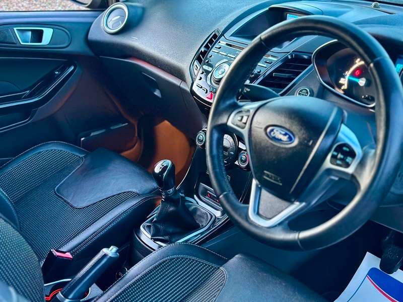 2014 FORD FIESTA 2014 FORD FIESTA