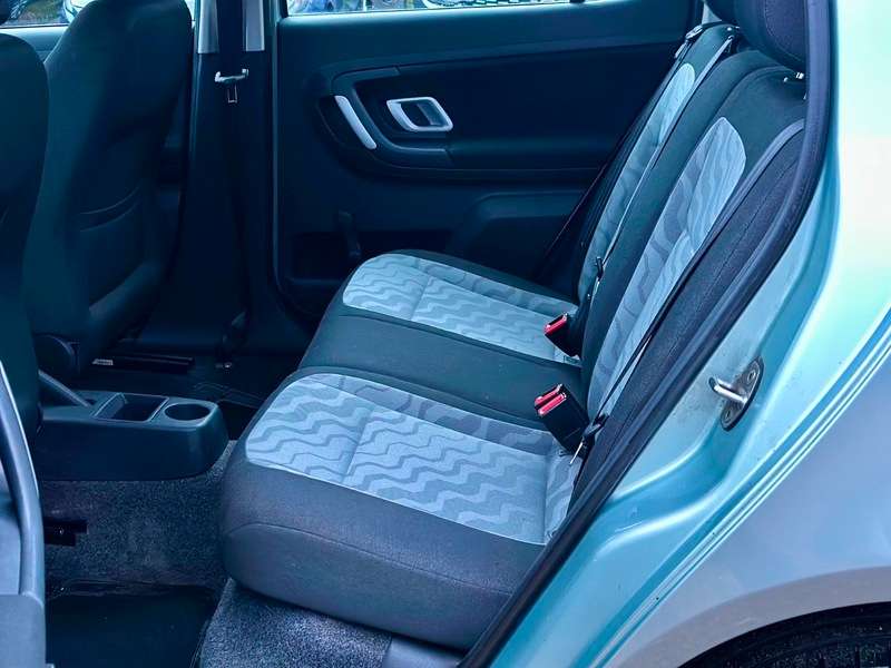 2010 SKODA FABIA 2010 SKODA FABIA