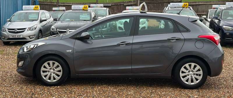 2015 HYUNDAI I30 2015 HYUNDAI I30