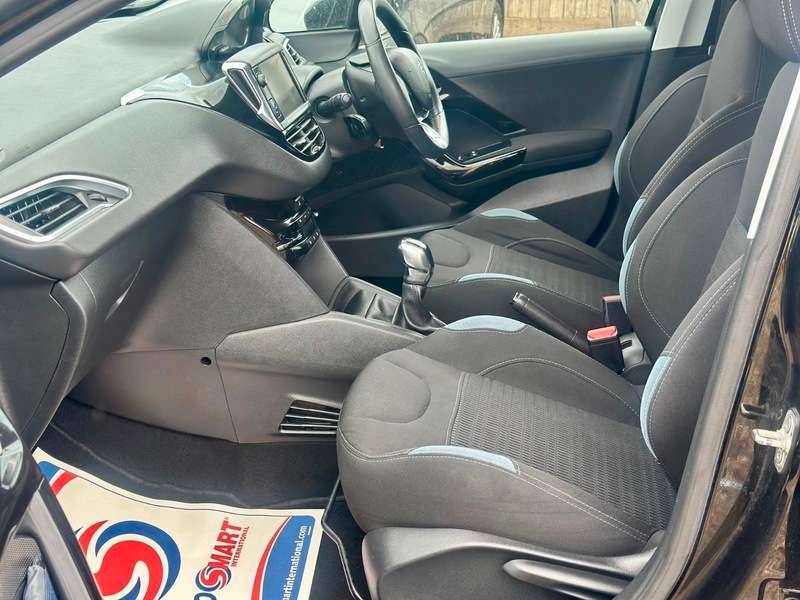 2015 PEUGEOT 208 2015 PEUGEOT 208