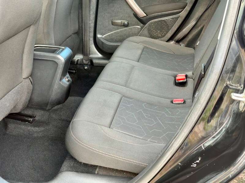 2015 PEUGEOT 2008 2015 PEUGEOT 2008