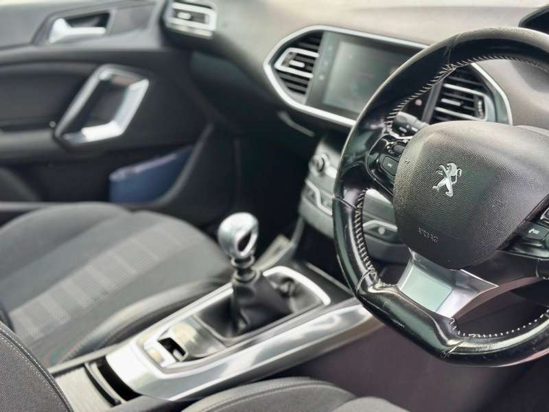 2018 PEUGEOT 308 2018 PEUGEOT 308