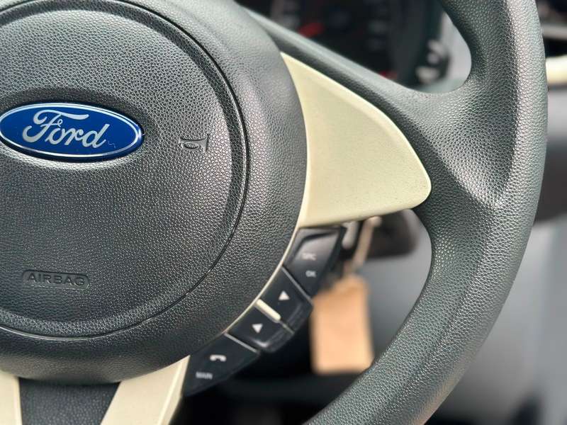 2012 FORD KA 2012 FORD KA