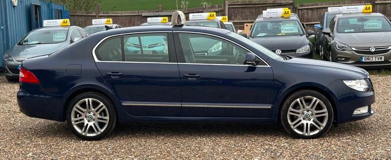 2011 SKODA SUPERB 2011 SKODA SUPERB