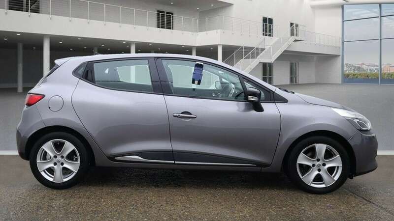 2015 RENAULT CLIO 2015 RENAULT CLIO