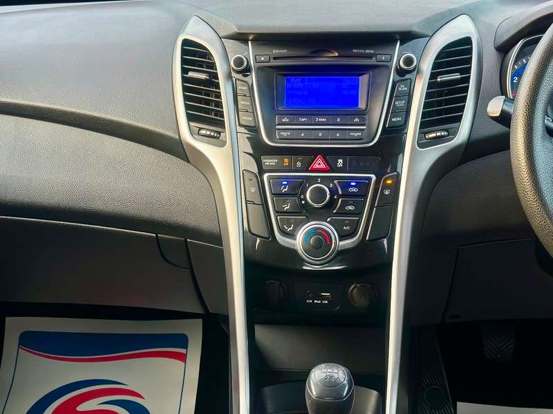 2015 HYUNDAI I30 2015 HYUNDAI I30