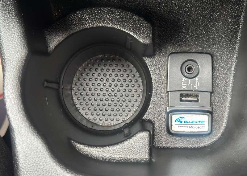 2014 FIAT PUNTO 2014 FIAT PUNTO