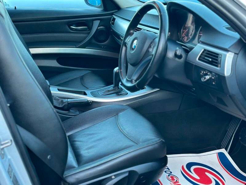 2011 BMW 3 SERIES 2011 BMW 3 SERIES