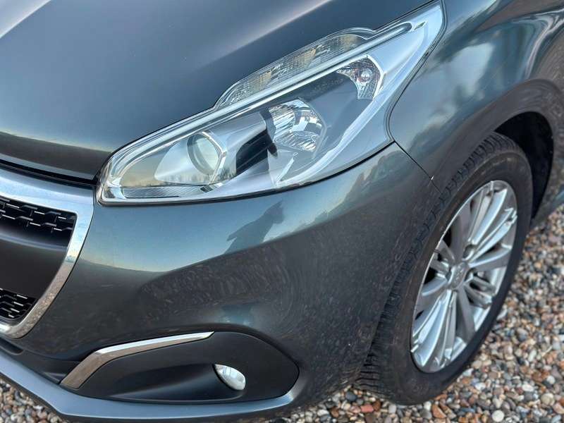 2016 PEUGEOT 208 2016 PEUGEOT 208