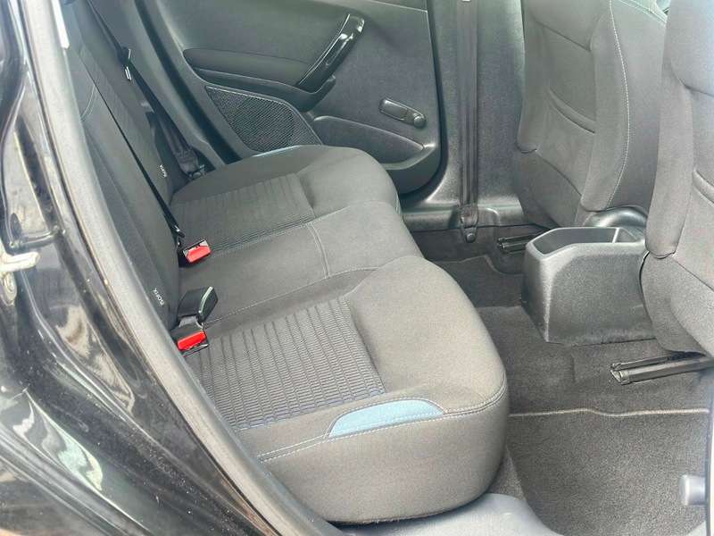 2015 PEUGEOT 208 2015 PEUGEOT 208