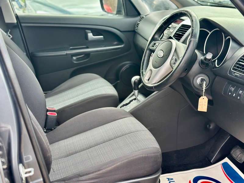 2010 KIA VENGA 2010 KIA VENGA