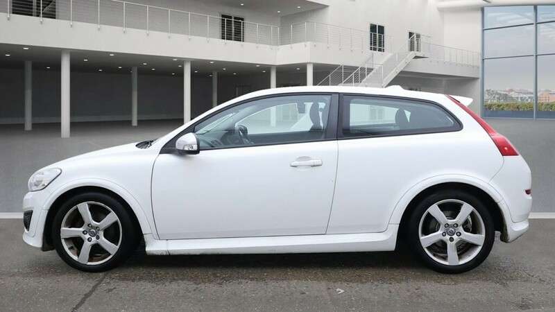 2011 VOLVO C30 2011 VOLVO C30