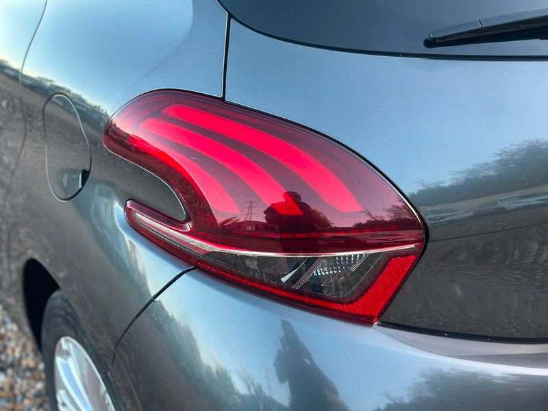 2016 PEUGEOT 208 2016 PEUGEOT 208