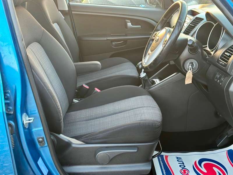 2010 KIA VENGA 2010 KIA VENGA