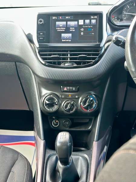 2015 PEUGEOT 2008 2015 PEUGEOT 2008