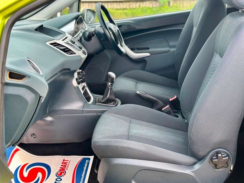 2010 FORD FIESTA 2010 FORD FIESTA