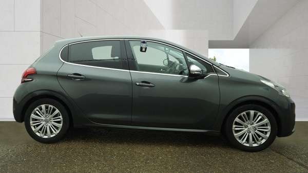 2016 PEUGEOT 208 2016 PEUGEOT 208