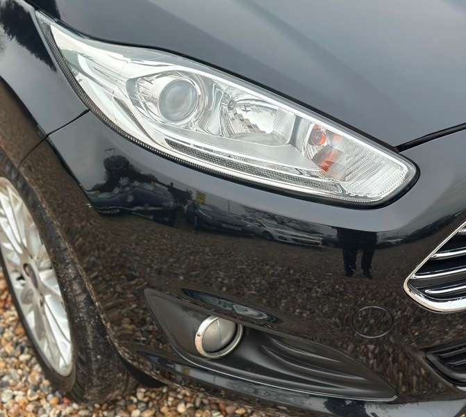 A 2014 FORD FIESTA TITANIUM X TDCI A 2014 FORD FIESTA TITANIUM X TDCI