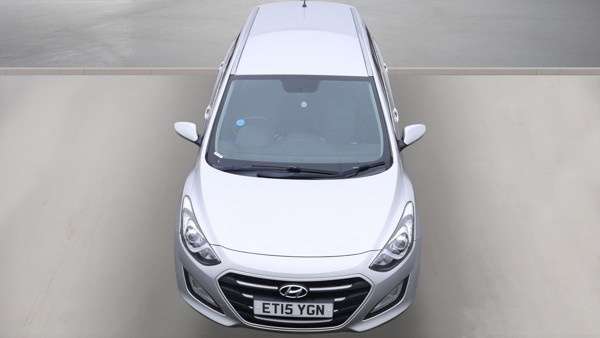 A 2015 HYUNDAI I30 CRDI SE BLUE DRIVE A 2015 HYUNDAI I30 CRDI SE BLUE DRIVE
