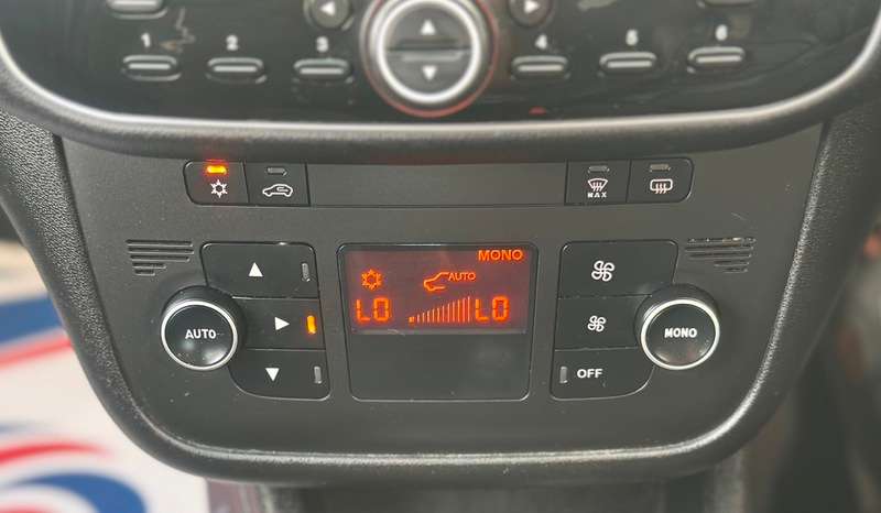 2014 FIAT PUNTO 2014 FIAT PUNTO