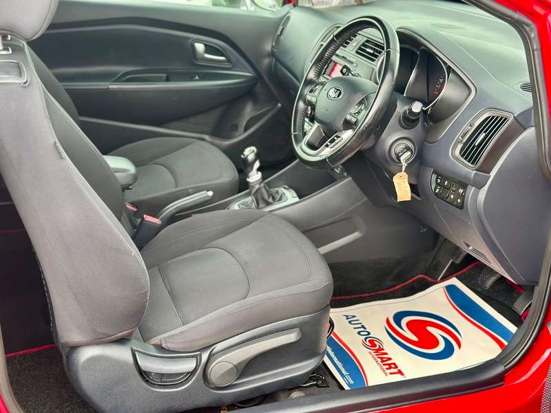 2014 KIA RIO 2014 KIA RIO