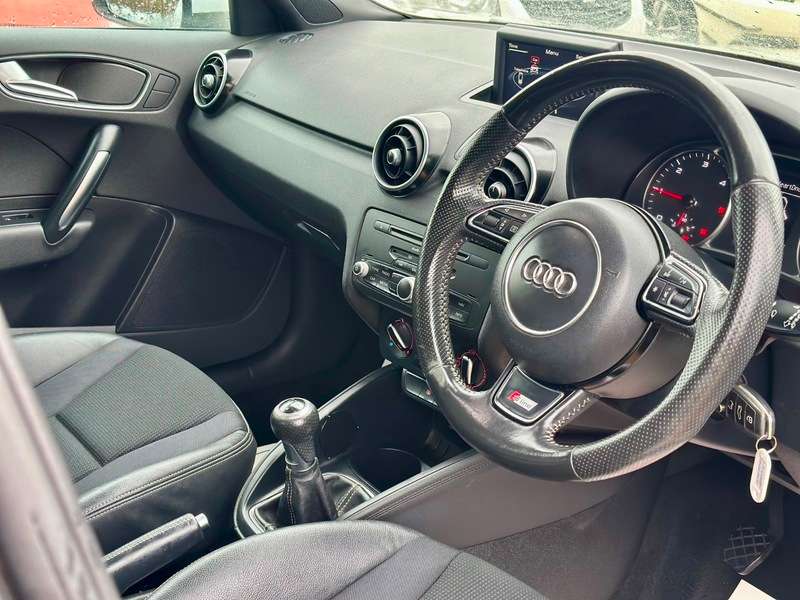 2014 AUDI A1 2014 AUDI A1