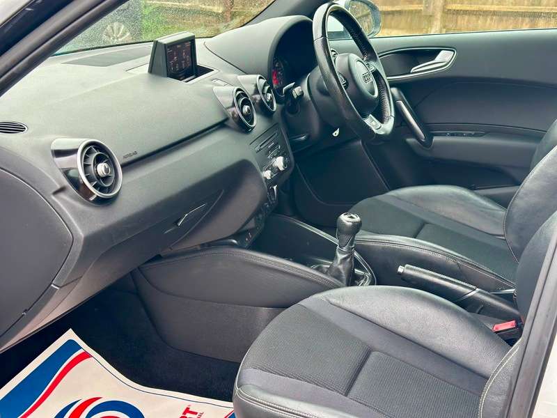 2014 AUDI A1 2014 AUDI A1