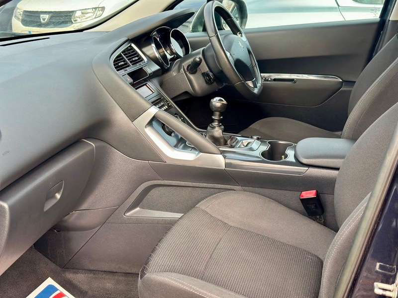 2015 PEUGEOT 3008 2015 PEUGEOT 3008