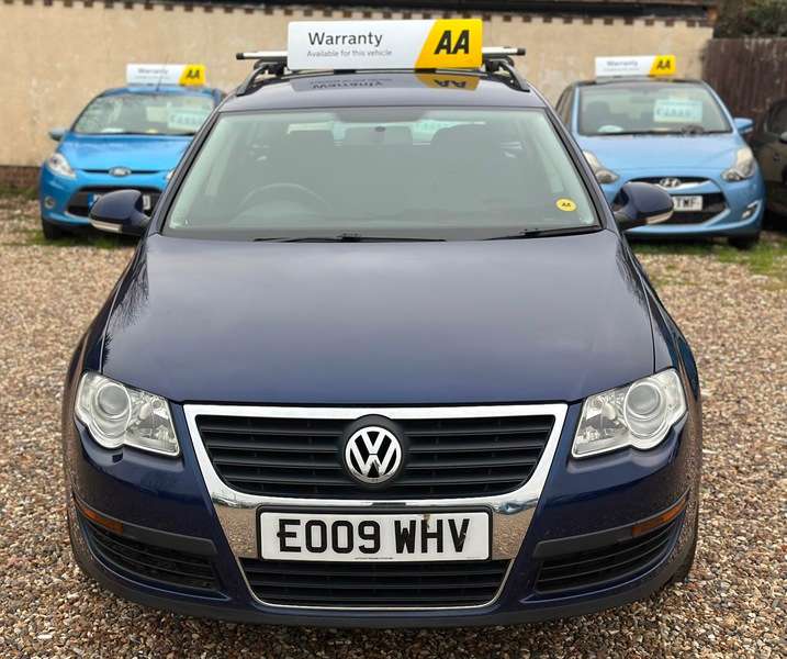 A 2009 VOLKSWAGEN PASSAT S TDI DSG A 2009 VOLKSWAGEN PASSAT S TDI DSG