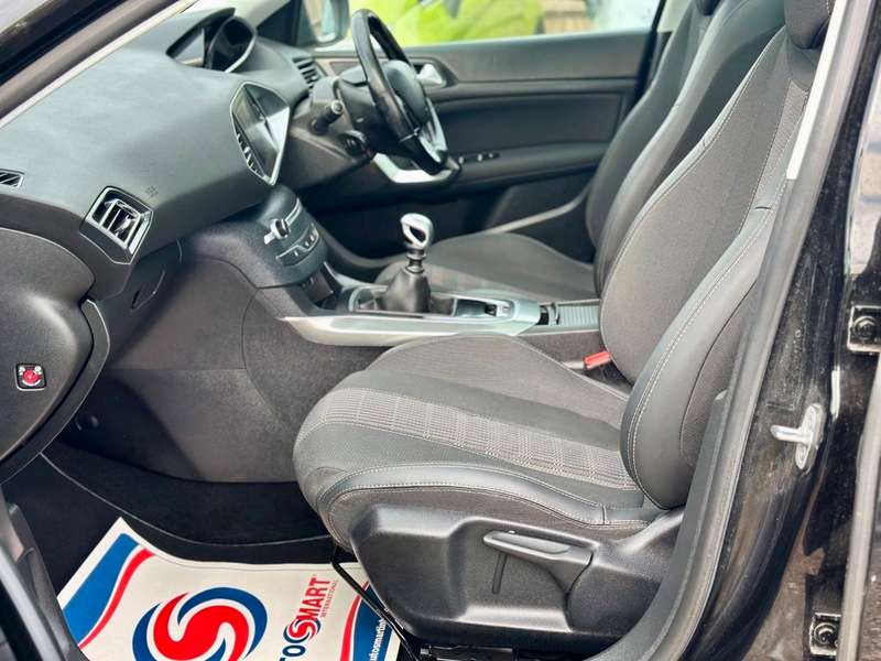 2018 PEUGEOT 308 2018 PEUGEOT 308