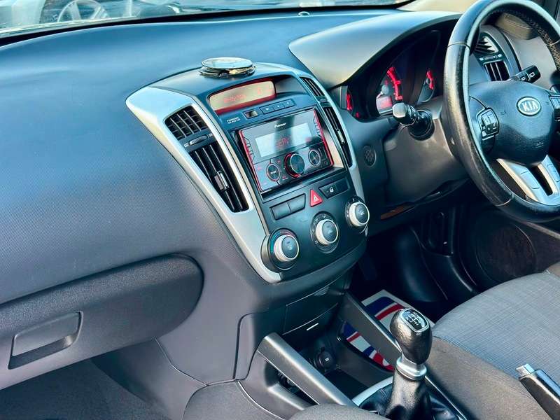 2012 KIA CEED 2012 KIA CEED