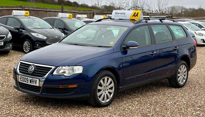A 2009 VOLKSWAGEN PASSAT S TDI DSG A 2009 VOLKSWAGEN PASSAT S TDI DSG