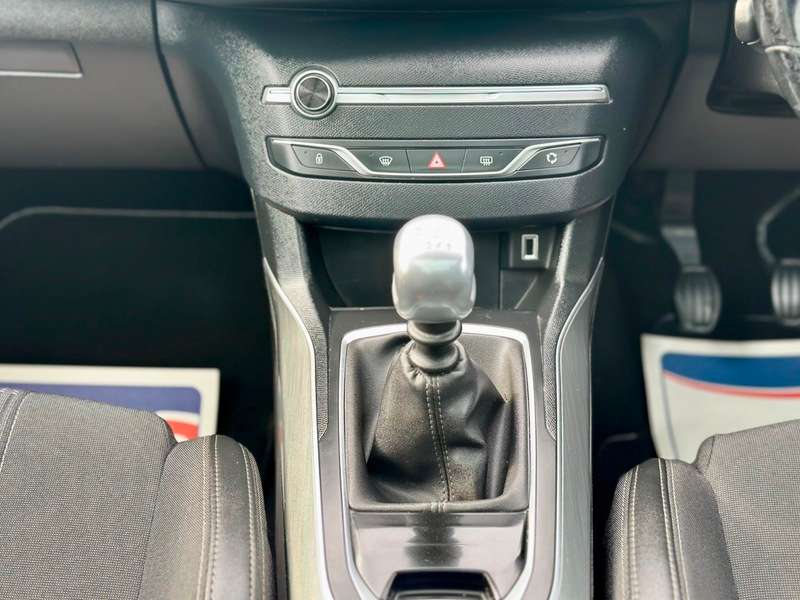 2018 PEUGEOT 308 2018 PEUGEOT 308