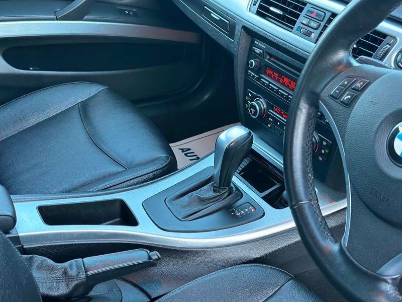 2011 BMW 3 SERIES 2011 BMW 3 SERIES