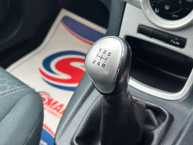 2010 FORD FIESTA 2010 FORD FIESTA