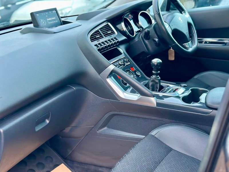 2014 PEUGEOT 3008 2014 PEUGEOT 3008