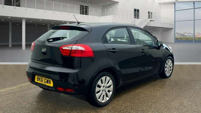 2011 KIA RIO 2011 KIA RIO