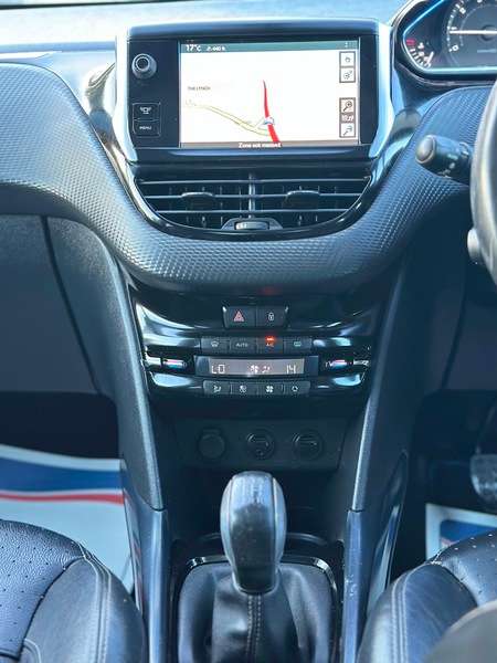 2013 PEUGEOT 2008 2013 PEUGEOT 2008