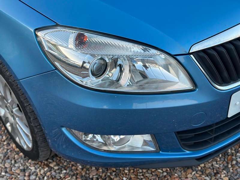 A 2013 SKODA FABIA ELEGANCE TSI DSG A 2013 SKODA FABIA ELEGANCE TSI DSG