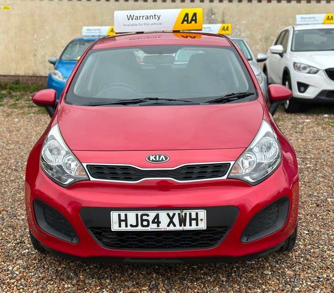 A 2014 KIA RIO VR7 A 2014 KIA RIO VR7