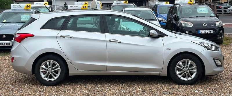 2015 HYUNDAI I30 2015 HYUNDAI I30