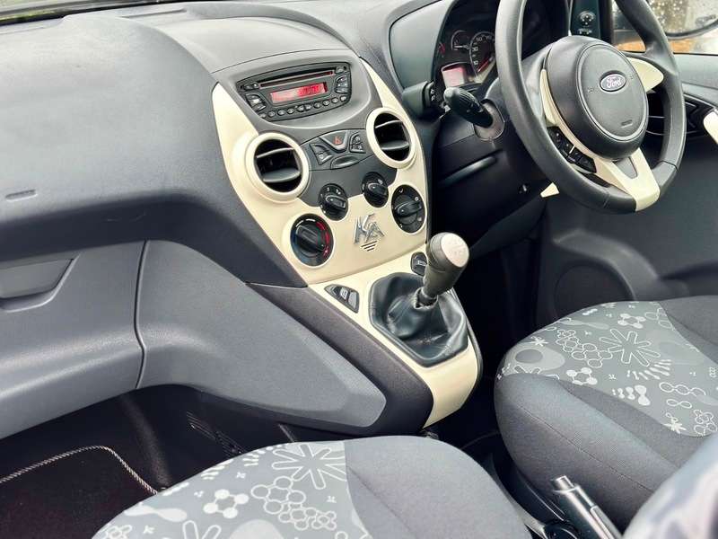 2012 FORD KA 2012 FORD KA