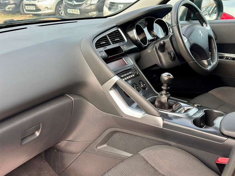 2015 PEUGEOT 3008 2015 PEUGEOT 3008