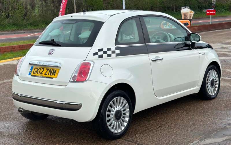 2012 FIAT 500 2012 FIAT 500
