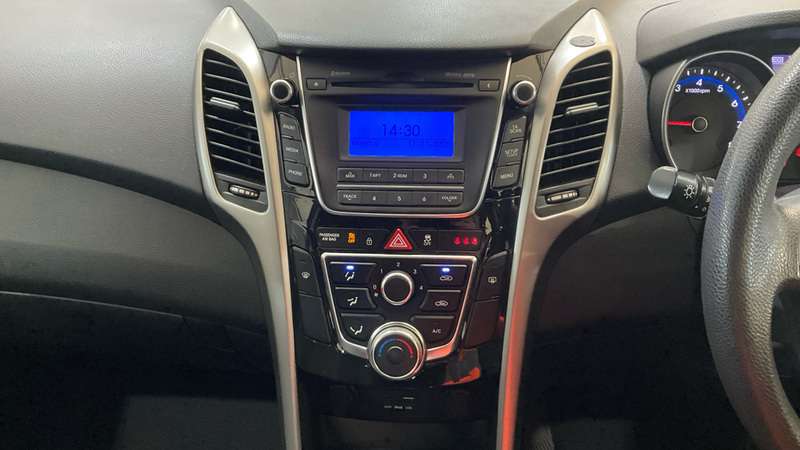 2015 HYUNDAI I30 2015 HYUNDAI I30