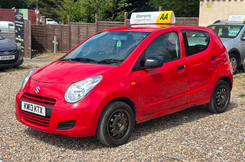 A 2013 SUZUKI ALTO SZ A 2013 SUZUKI ALTO SZ