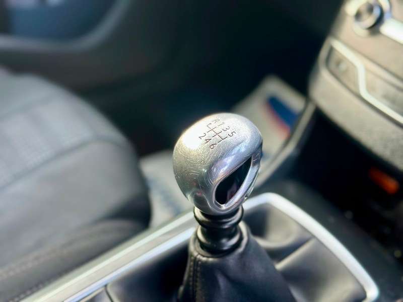 2016 PEUGEOT 308 2016 PEUGEOT 308