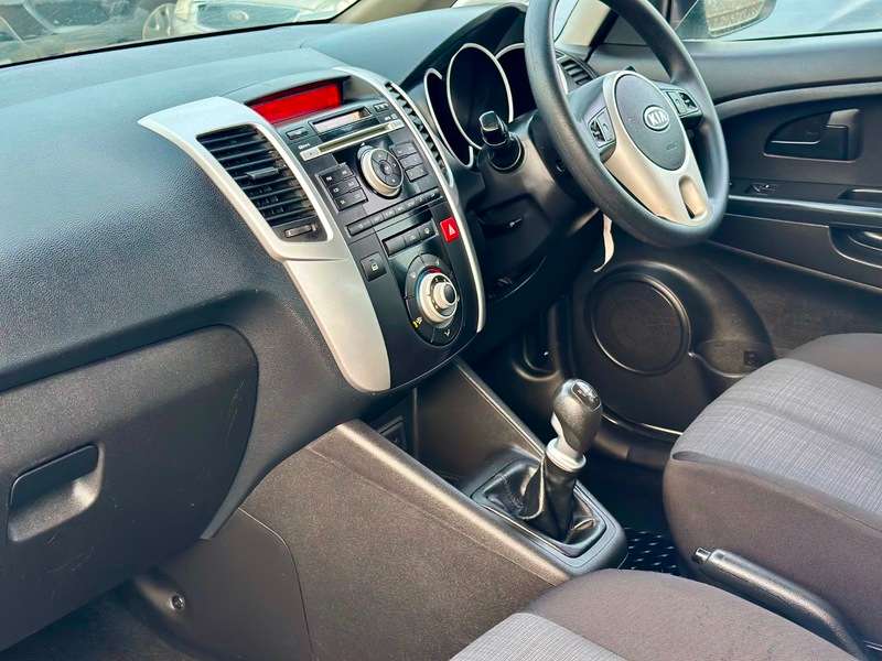 2012 KIA VENGA 2012 KIA VENGA